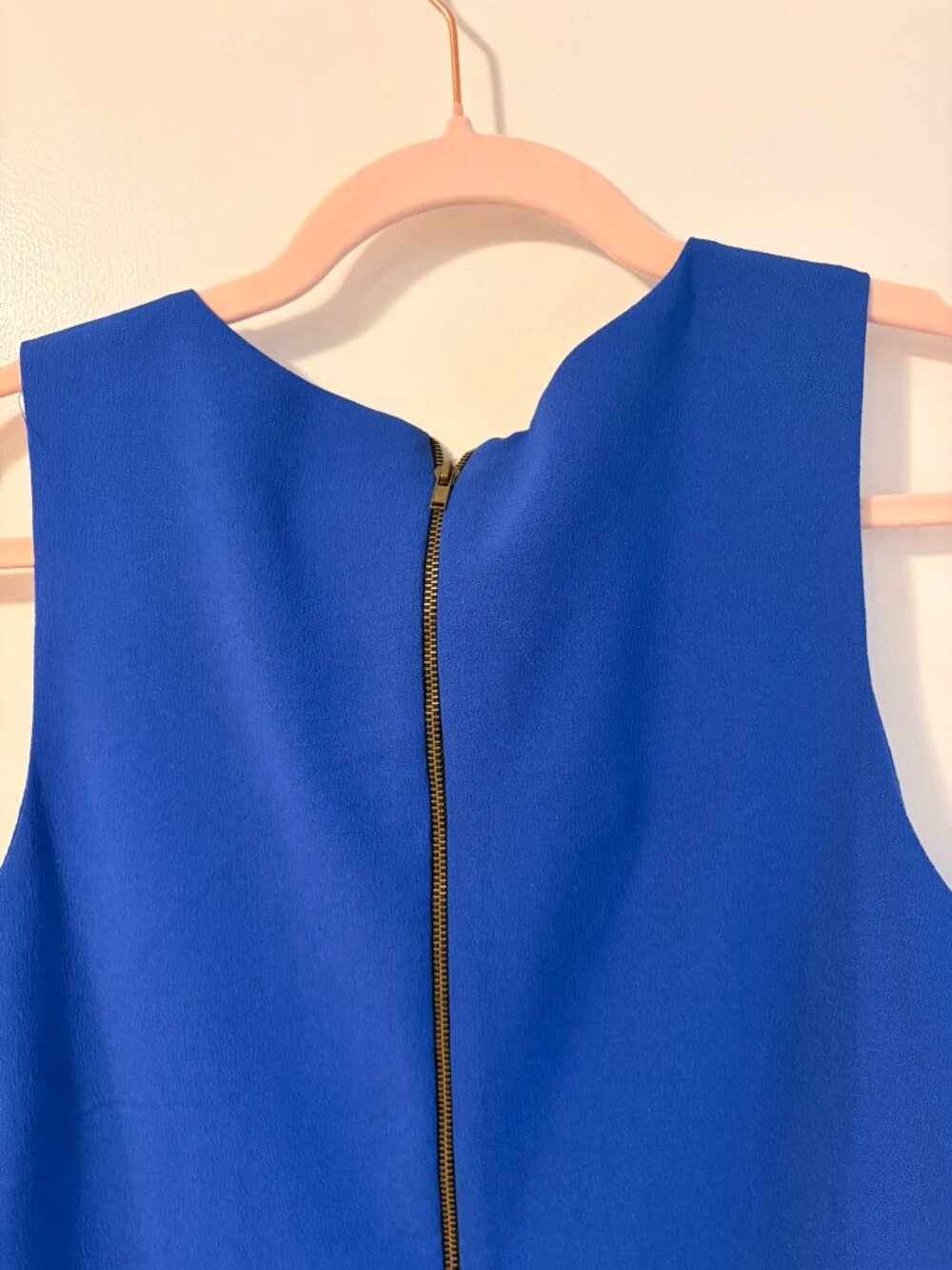 ✨ Monteau Los Angeles Cobalt Royal Blue Scalloped Shift Dress ✨ - Picture 2 of 7